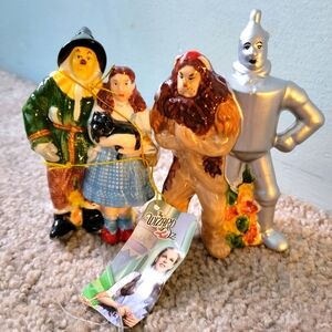NIB Wizard of Oz Ceramic Salt and Pepper Shakers